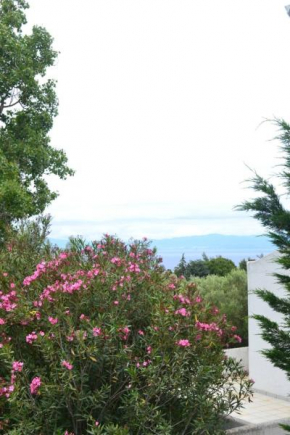 Summer House with sea view and garden